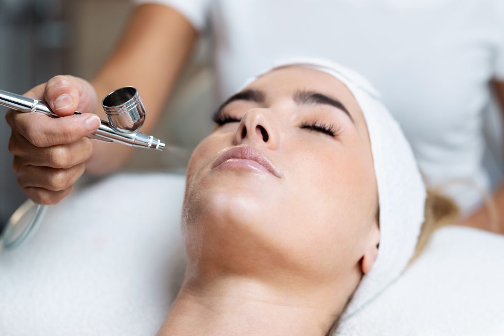 Sauerstoff-Facial-Boosting Hautbehandlung in Berlin Charlottenburg – Wilmersdorf Sauerstoff-Facial-Boosting Hautbehandlung in Berlin Charlottenburg – Wilmersdorf